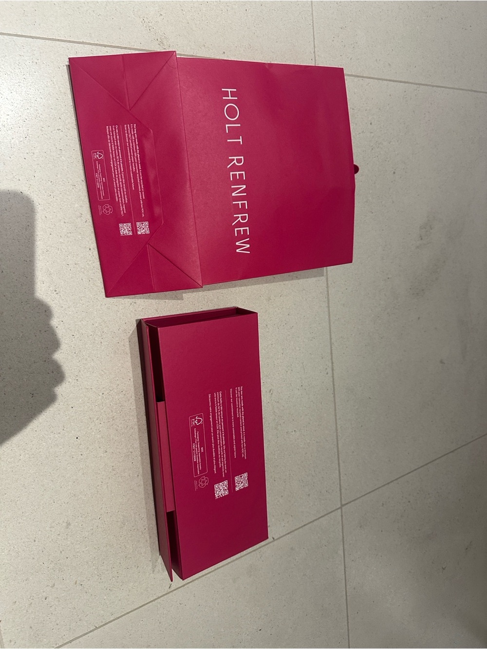 Holt Renfrew Magenta Gift Bag and Box Set